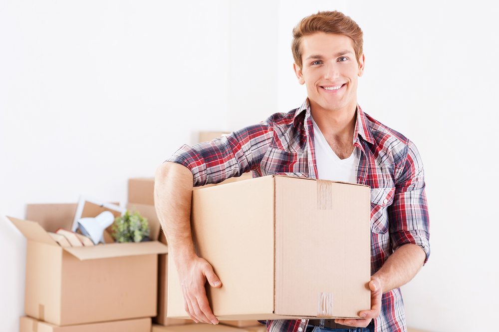 Umzugsfirma Eine geeignete Umzugsfirma nach der Art des geplanten Umzugs auswählen (Bild: © g-stockstudio - shutterstock.com)